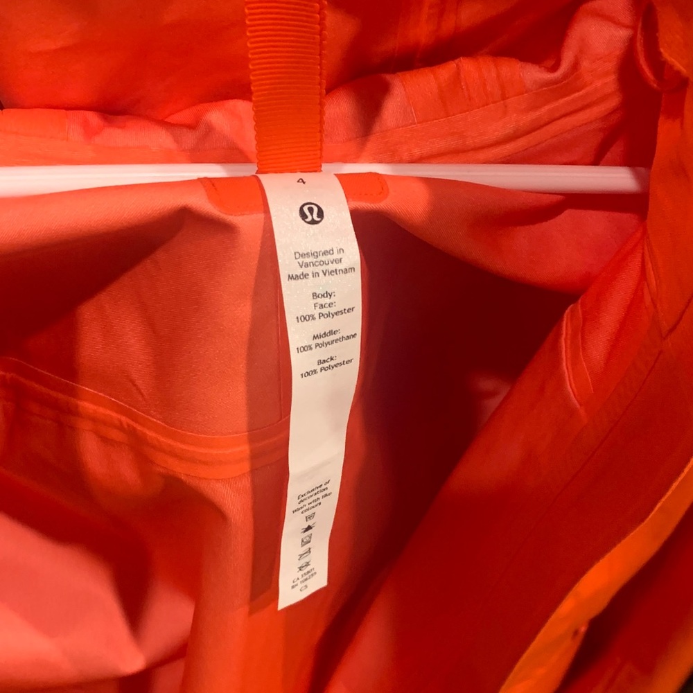 Lululemon Rainchaser Jacket - Picture 3 of 5